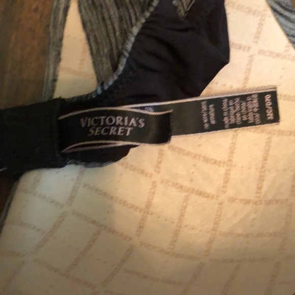 Victoria’s Secret bra - Picture 3 of 3